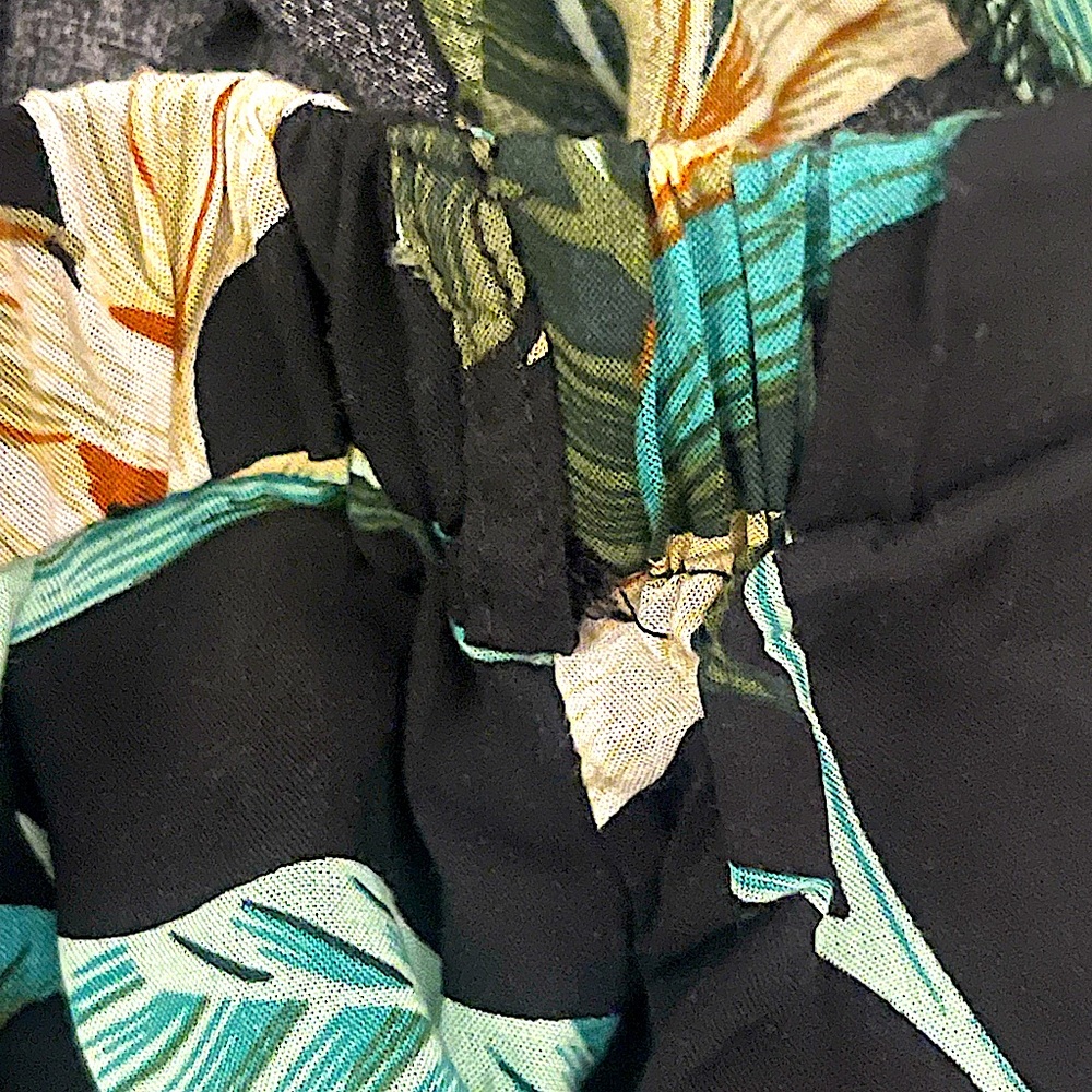 Tropical Beach‎ Shorts - Picture 4 of 5